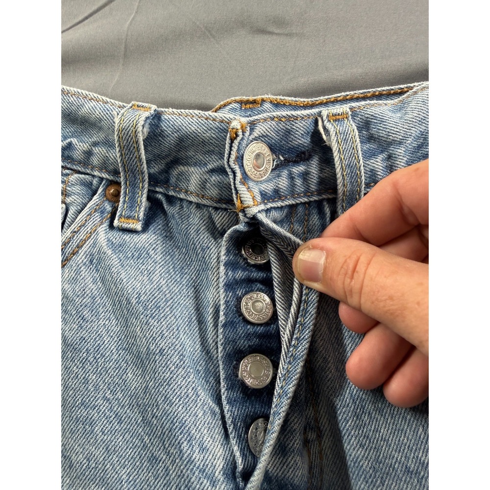 Levis 501 Womens Jeans W24 L30 Lt Wash Distressed Ripped Button Fly 100% Cotton - Picture 2 of 10